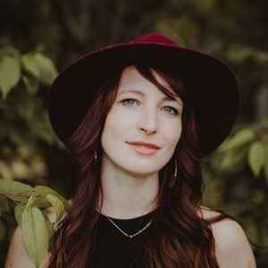 Meet your Posher, Phoenix